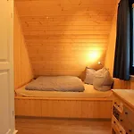 Bootshaus 600 Hébergement de vacances Mirow