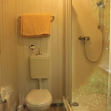 Holiday home Bootshaus 600 Mirow